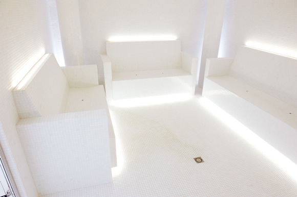 The focus on white carries throughout the spa, as evidenced by this hammam.