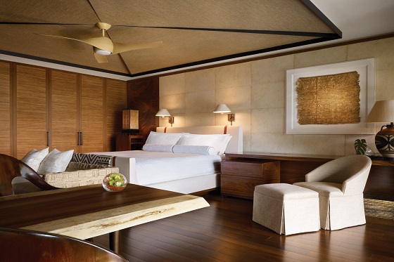 Polynesian-inspired materials and textures spice up the guestrooms.
