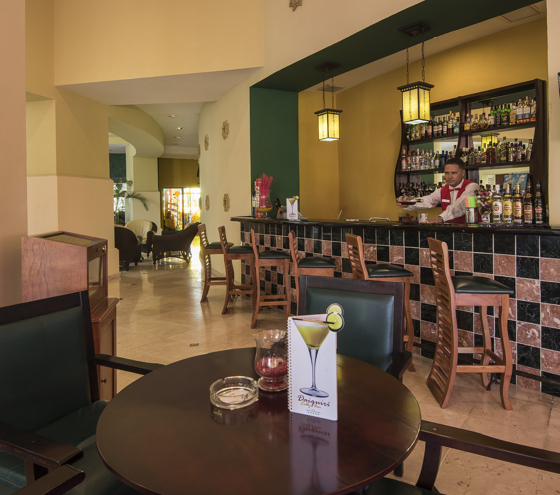 The Four Points Havana features the brand’s signature Best Brews offering refreshing local beers Cristal and Bucanero at the hotel’s lobby bar.