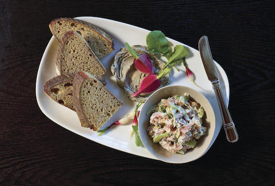 Heritage wheat bread with scallion butter and whitefish, The Apparatus Room, Detroit (cassidyphoto.com)