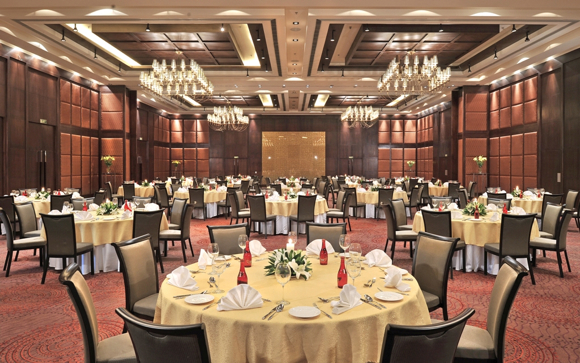 The hotel’s event space includes two ballrooms, nine breakaway venues, four meeting rooms and a lawn for outdoor functions.