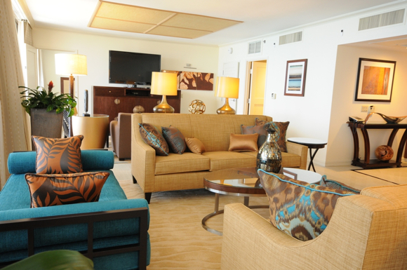The Niumalu Suite on the 31st floor — in addition to the 30th floor Duke Kahanamoku Suite — received US$1 million in upgrades.