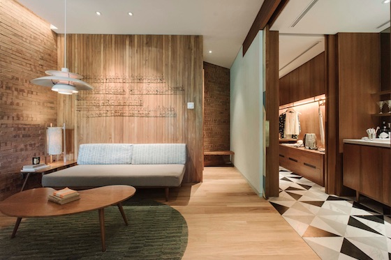 Contemporary design elements pay reference to the Balinese lifestyle and lush green gardens.