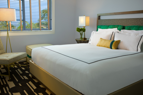 The 186 guestrooms feature luxurious bed linens and bath products by European fashion designer Etro.