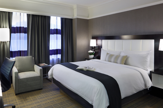 The hotel’s 222 guestrooms are decorated in a mix of cool grays, warm blues and neutrals.