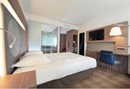 Guestroom at Novotel Bangkok Ploenchit